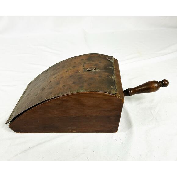 Antique Coal Scuttle Hammered Copper Lid Wood Box Handle Fireside Hod Kindling - Picture 6 of 10